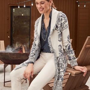 Fraided Cardigan size Large